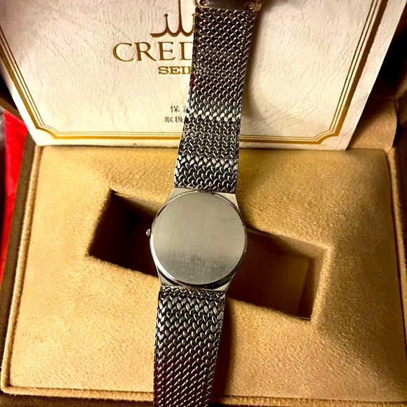 Credor  18k bezel Seiko unisex watch - Picture 6 of 9